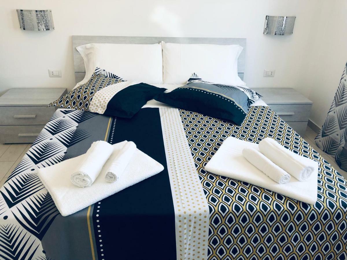 Il Tramonto Luxury House Apartman Valledoria Kültér fotó