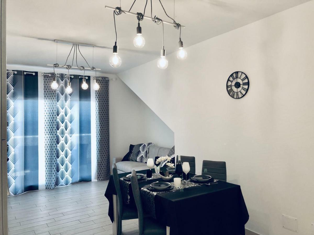 Il Tramonto Luxury House Apartman Valledoria Kültér fotó