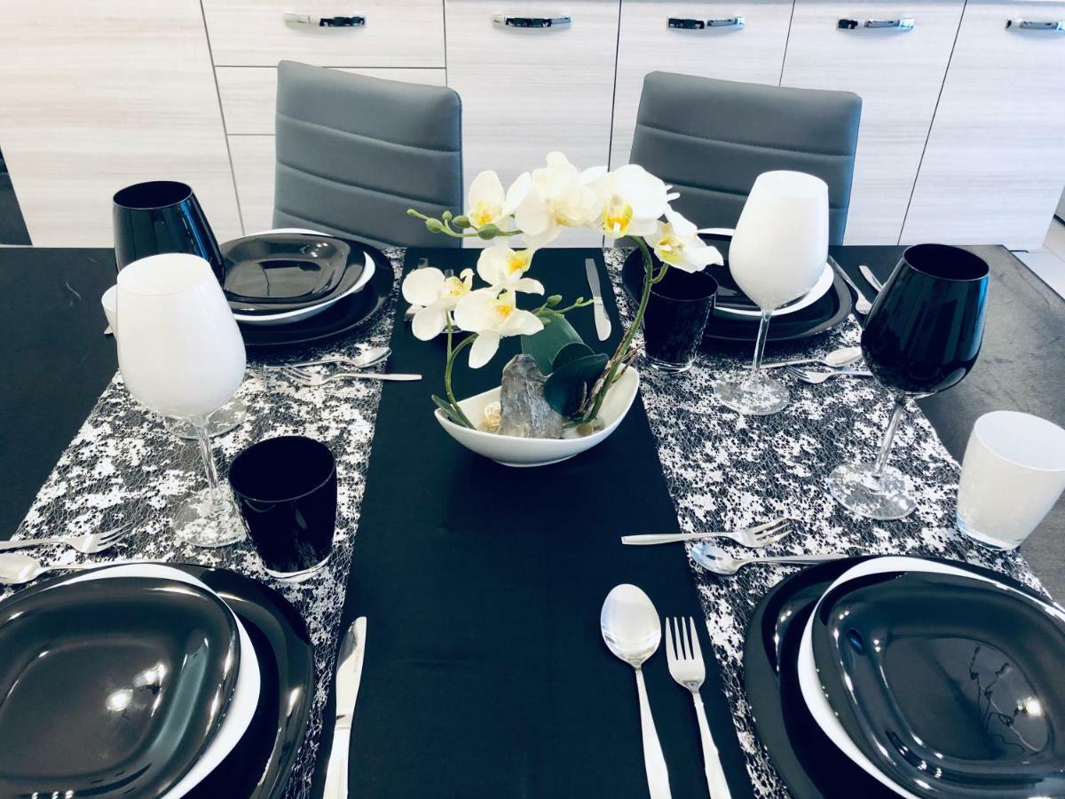Il Tramonto Luxury House Apartman Valledoria Kültér fotó