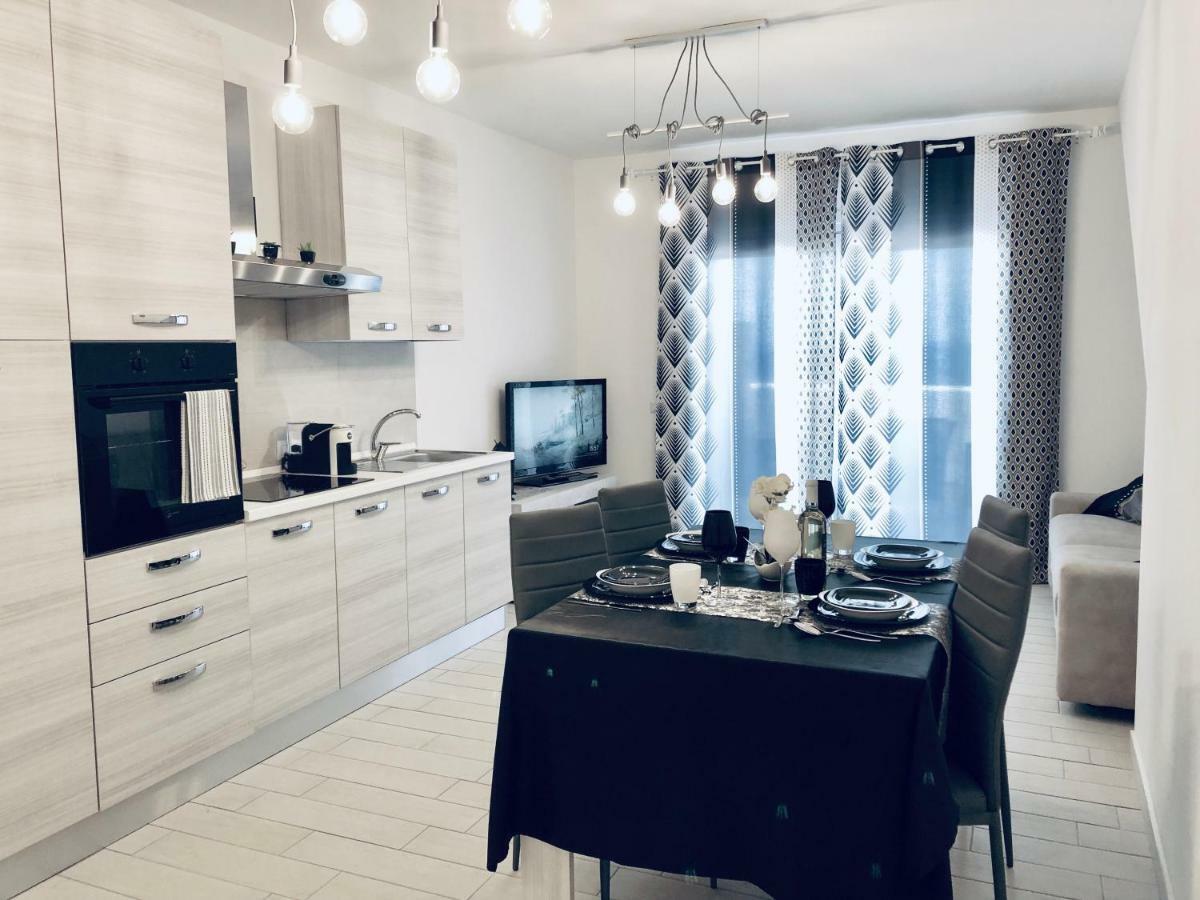 Il Tramonto Luxury House Apartman Valledoria Kültér fotó
