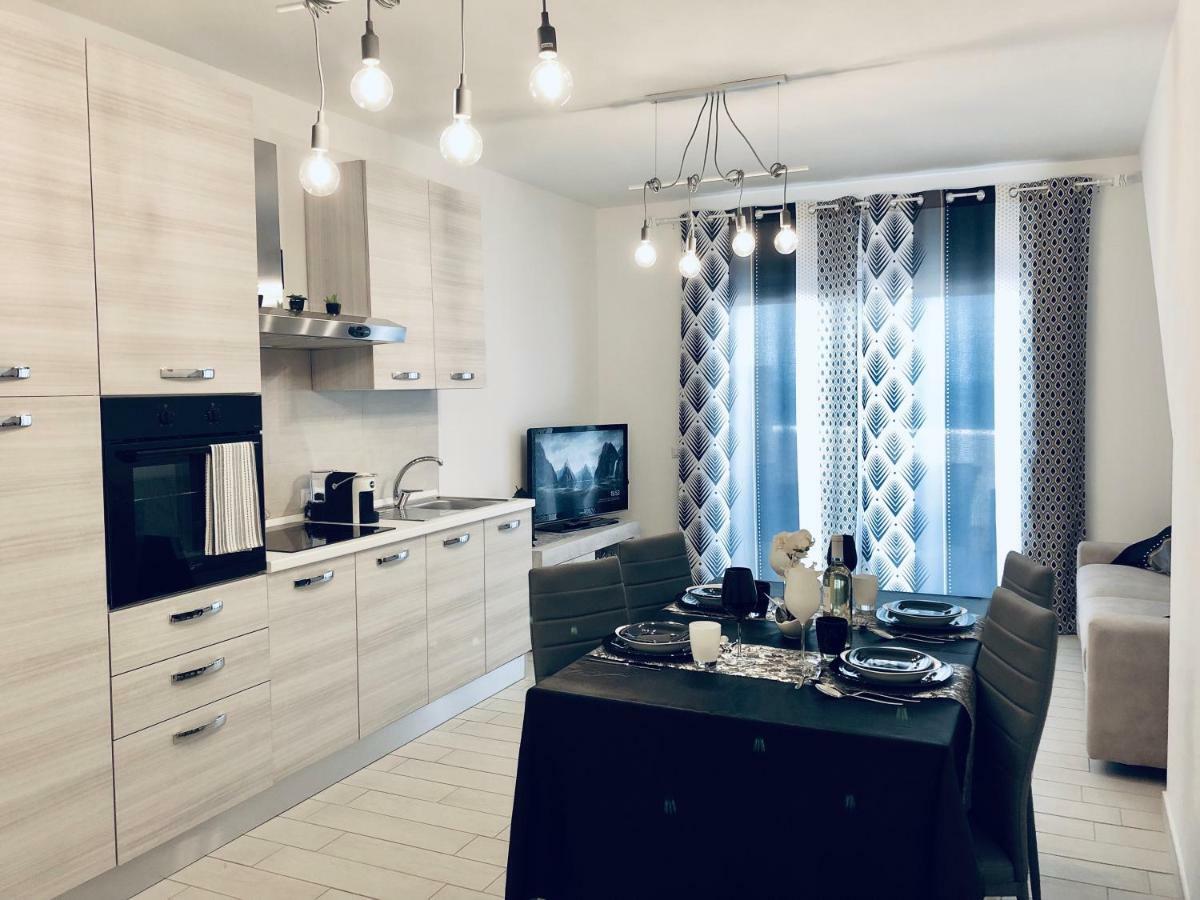 Il Tramonto Luxury House Apartman Valledoria Kültér fotó