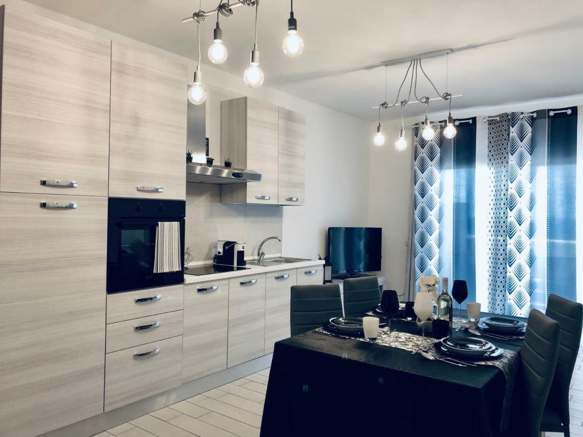 Il Tramonto Luxury House Apartman Valledoria Kültér fotó